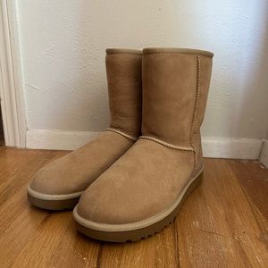 Classic Short II Women Light brown Ugg Boots